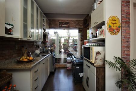 Cozinha de casa de condomínio à venda com 2 quartos, 118m² em Niterói, Canoas