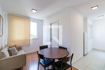 Sala de apartamento para alugar com 2 quartos, 36m² em Paraisópolis, São Paulo