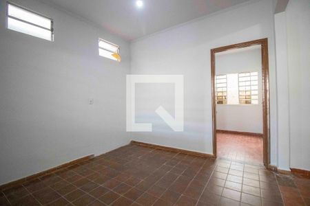 Sala de casa para alugar com 2 quartos, 124m² em Vila Lucy, Goiânia