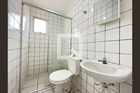 Banheiro  de apartamento para alugar com 1 quarto, 50m² em Vila Campestre, São Paulo