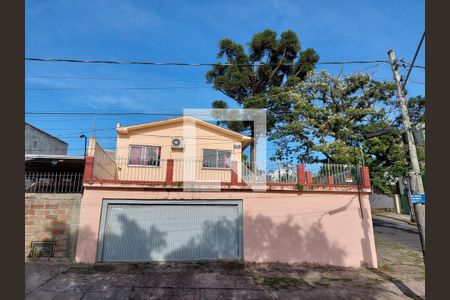 Casa à venda com 149m², 4 quartos e 3 vagas Casa à venda com 149m², 4 quartos e 3 vagasFachada