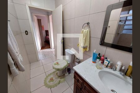 Casa à venda com 149m², 4 quartos e 3 vagas Casa à venda com 149m², 4 quartos e 3 vagasBanheiro 1