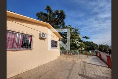Casa à venda com 149m², 4 quartos e 3 vagas Casa à venda com 149m², 4 quartos e 3 vagasQuintal