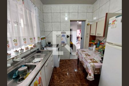 Casa à venda com 149m², 4 quartos e 3 vagas Casa à venda com 149m², 4 quartos e 3 vagasCozinha
