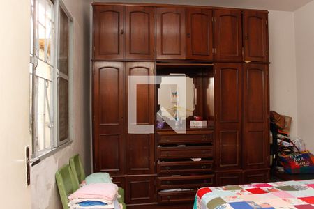 Casa à venda com 149m², 4 quartos e 3 vagas Casa à venda com 149m², 4 quartos e 3 vagasQuarto 3