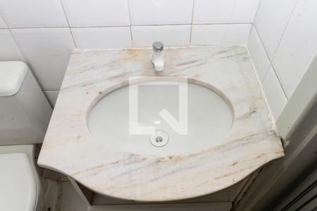 Banheiro de apartamento à venda com 1 quarto, 30m² em Vila Joao Pessoa, Porto Alegre