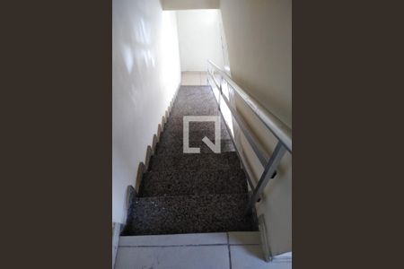 Escada de apartamento para alugar com 2 quartos, 75m² em Campo Grande, Rio de Janeiro