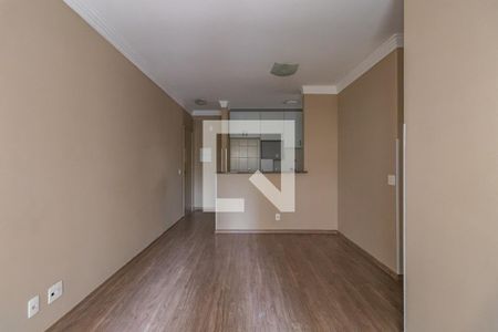 Sala de apartamento para alugar com 3 quartos, 68m² em Jardim Tupanci, Barueri