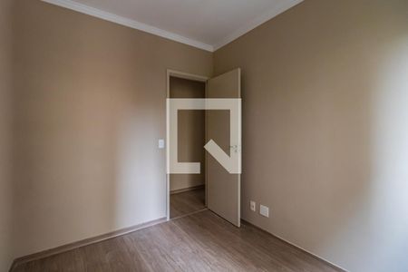 Quarto 1 de apartamento para alugar com 3 quartos, 68m² em Jardim Tupanci, Barueri