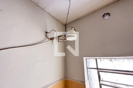 Casa à venda com 61m², 2 quartos e sem vaga Casa à venda com 61m², 2 quartos e sem vagaBanheiro