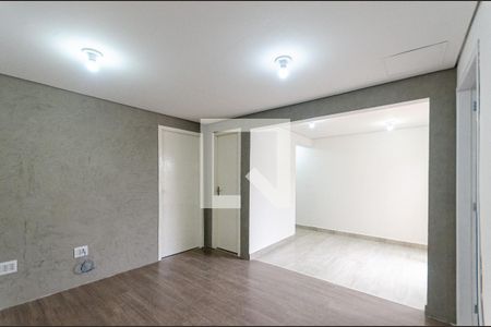 Sala de casa para alugar com 2 quartos, 100m² em Vila Marina, São Paulo