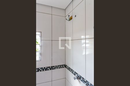 Banheiro de apartamento para alugar com 1 quarto, 37m² em Jardim Japão, São Paulo