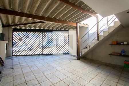 Casa à venda com 127m², 3 quartos e 2 vagas Casa à venda com 127m², 3 quartos e 2 vagasGaragem