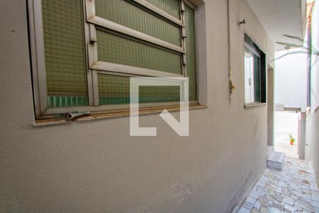 Casa à venda com 127m², 3 quartos e 2 vagas Casa à venda com 127m², 3 quartos e 2 vagasCorredor - Externo