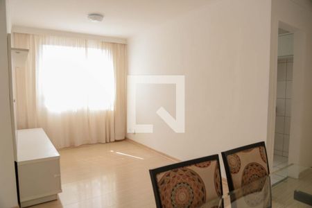 Sala de apartamento para alugar com 2 quartos, 56m² em Jardim Roberto, Osasco