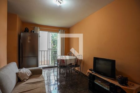 Sala  de apartamento para alugar com 2 quartos, 50m² em Jardim da Gloria, Cotia