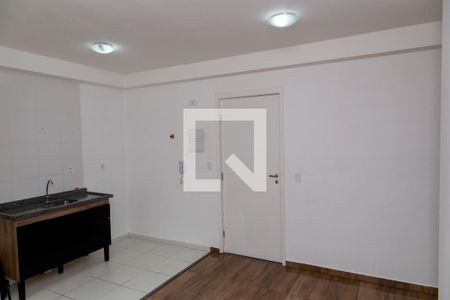 Sala de apartamento para alugar com 2 quartos, 45m² em Piraporinha, Diadema