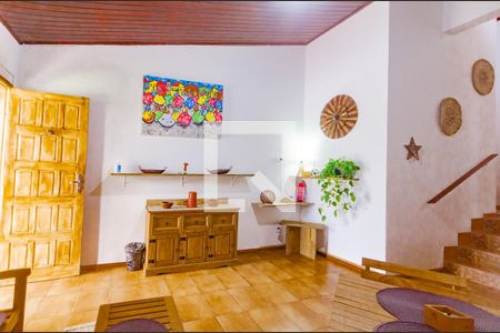 Sala de casa para alugar com 7 quartos, 153m² em Pituaçu, Salvador