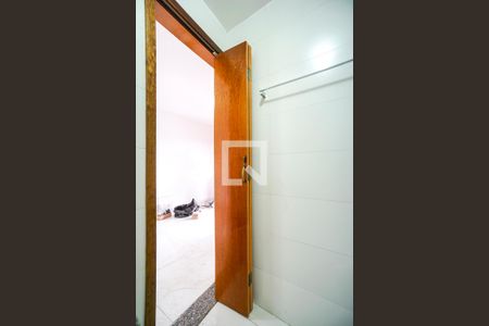 Banheiro social de apartamento à venda com 1 quarto, 40m² em Chácara Califórnia, São Paulo