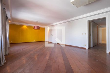 Apartamento para alugar com 215m², 4 quartos e 3 vagasSala