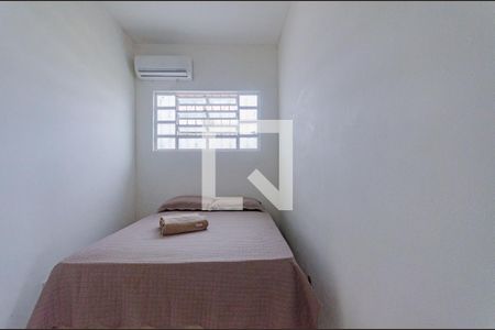 Quarto 2 de casa para alugar com 2 quartos, 55m² em Pituaçu, Salvador