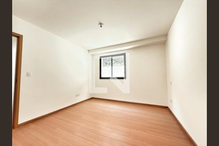 Suíte de apartamento à venda com 3 quartos, 136m² em Alto Barroca, Belo Horizonte