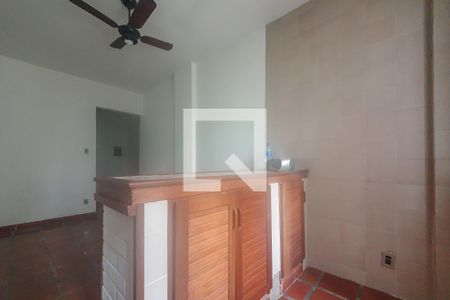 Cozinha de apartamento para alugar com 1 quarto, 45m² em Centro, Guarujá