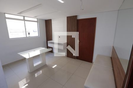 Sala de apartamento à venda com 2 quartos, 52m² em Novo Eldorado, Contagem