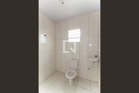 Banheiro de apartamento para alugar com 1 quarto, 35m² em Jardim Europa, Itaquaquecetuba