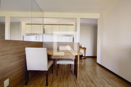 Sala de apartamento para alugar com 1 quarto, 48m² em Camorim, Rio de Janeiro