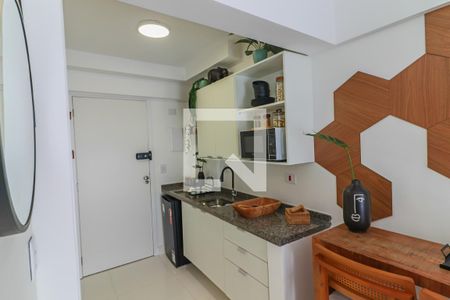 Quarto e Cozinha de kitnet/studio à venda com 1 quarto, 20m² em Jardim das Vertentes, São Paulo