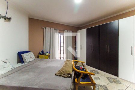 Suíte de casa à venda com 3 quartos, 200m² em Vila Monte Santo, São Paulo