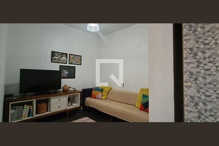 Sala de TV de casa à venda com 3 quartos, 331m² em Vila Anastácio, São Paulo