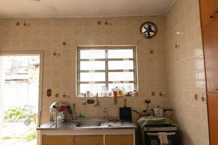 Casa à venda com 250m², 2 quartos e 4 vagas Casa à venda com 250m², 2 quartos e 4 vagasCozinha