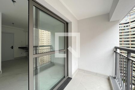 Sacada de kitnet/studio à venda com 1 quarto, 27m² em Moema, São Paulo