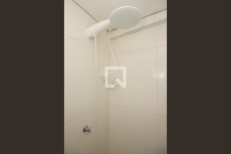 Chuveiro do banheiro de kitnet/studio à venda com 1 quarto, 20m² em Jardim das Vertentes, São Paulo
