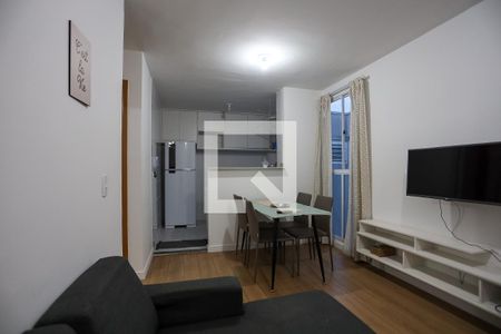 Sala de apartamento para alugar com 2 quartos, 50m² em Jardim Caiapiá, Cotia