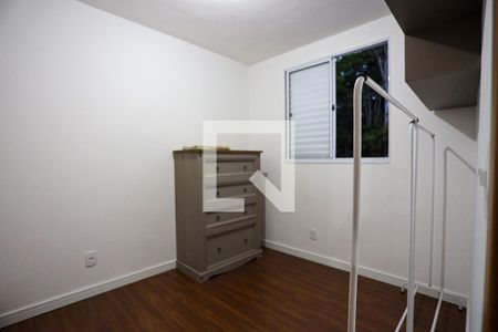 Quarto 2 de apartamento para alugar com 2 quartos, 50m² em Jardim Caiapiá, Cotia