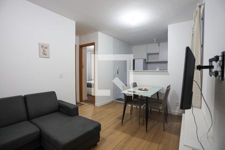 Sala de apartamento para alugar com 2 quartos, 50m² em Jardim Caiapiá, Cotia