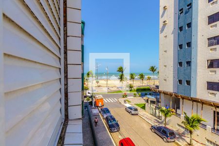 Vista da Sala/Quarto de apartamento para alugar com 1 quarto, 36m² em Vila Tupi, Praia Grande
