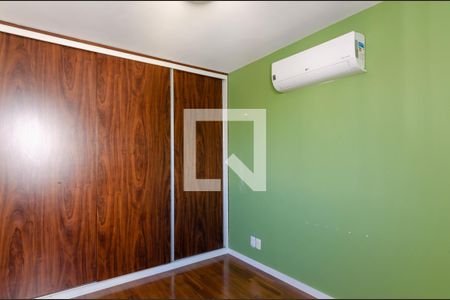 Quarto 1 de apartamento para alugar com 2 quartos, 60m² em Vila Congonhas, São Paulo