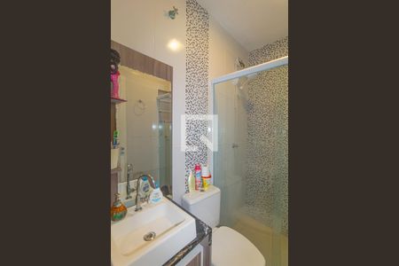 Casa à venda com 62m², 2 quartos e 1 vaga Casa à venda com 62m², 2 quartos e 1 vagaBanheiro