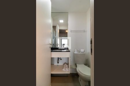 Banheiro de kitnet/studio para alugar com 1 quarto, 30m² em Bom Retiro, São Paulo