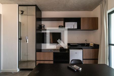 Cozinha de kitnet/studio para alugar com 1 quarto, 30m² em Bom Retiro, São Paulo