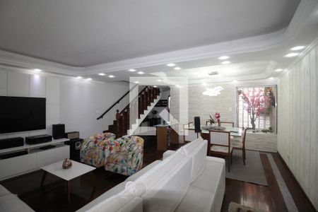 Sala   de casa para alugar com 3 quartos, 250m² em Vila Ré, São Paulo