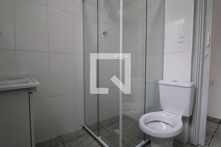 Banheiro de apartamento para alugar com 1 quarto, 37m² em Socorro, São Paulo