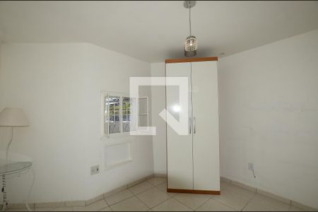 Quarto de apartamento para alugar com 1 quarto, 30m² em Vicente de Carvalho, Rio de Janeiro