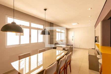 Sala de apartamento para alugar com 3 quartos, 117m² em Santo Antônio, Belo Horizonte