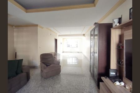 Casa à venda com 6 quartos, 360m² em Nova Floresta, Belo Horizonte