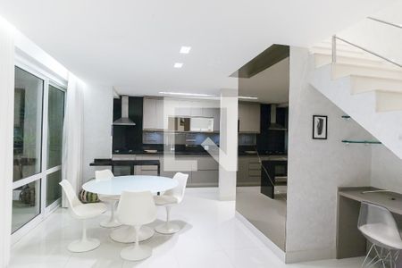Sala de apartamento à venda com 2 quartos, 74m² em Vila da Serra, Belo Horizonte